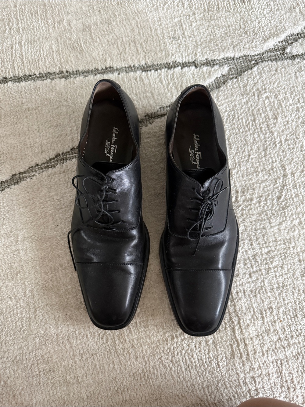 Salvatore Ferragamo Black Leather Lace-Up Cap-Toe Oxfords